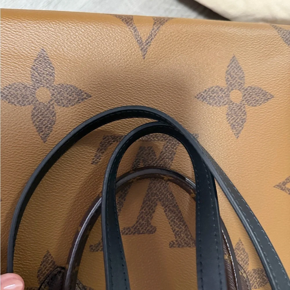 Louis Vuitton onthego MM revese monogram